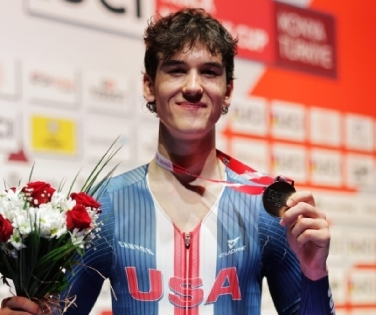 Ashlin Barry Headshot