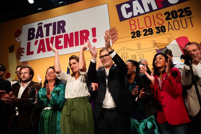 Socialist leader Olivier Faure (center) at the party's summer conference in Blois, France, August 29, 2025.